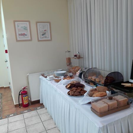 Alex Hotel Триполис Екстериор снимка