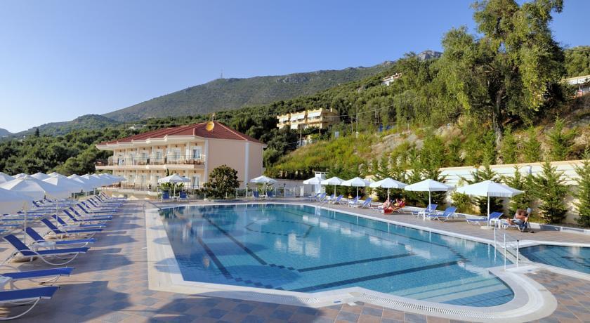 Alex Hotel Триполис Екстериор снимка